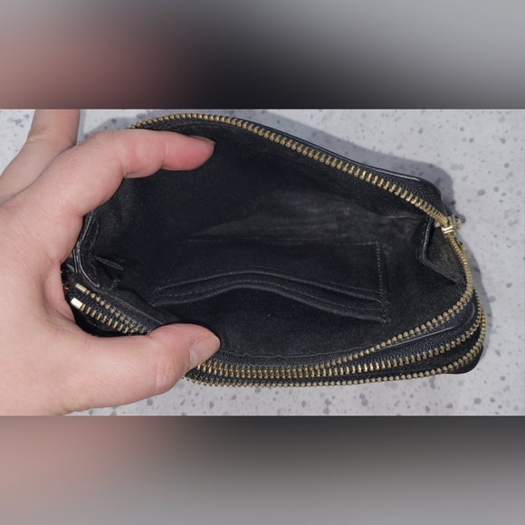 Coach Double Zip Black Wristlet - Picture 5 of 8